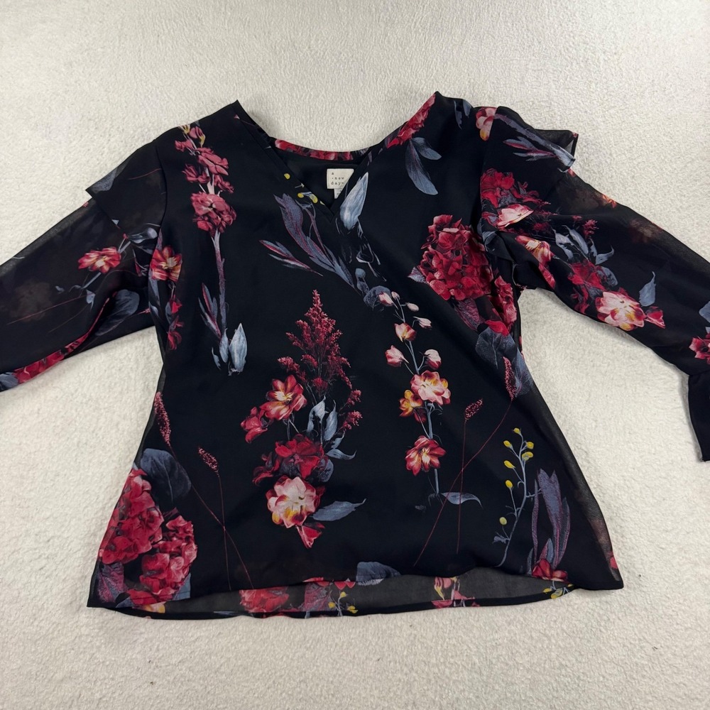 A New Day Floral Blouse Women Small Black Red Ruffle Sleeve V-Neck Cotagecore